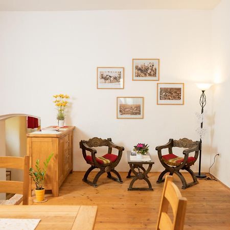 Ferienwohnung Zum Kapuziner Poysdorf Exterior photo